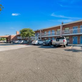 Motel 6-Plano, TX - Plano Northeast，位于普莱诺的酒店