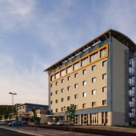 Blu Arena Hotel,位于Montecchio的酒店