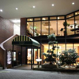 Urban Hotel Kusatsu，位于草津町的酒店