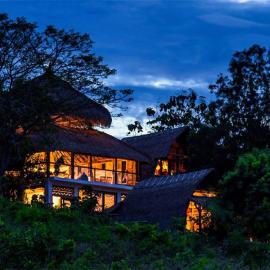 Vertical House Bali，位于乌鲁瓦图的酒店
