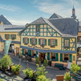 Weinhotel des Riesling Zum Grünen Kranz，位于吕德斯海姆的酒店