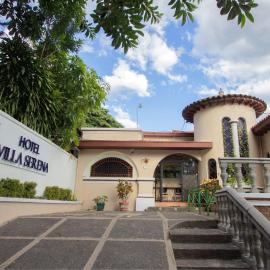 Hotel Villa Serena Escalon，位于圣萨尔瓦多的酒店