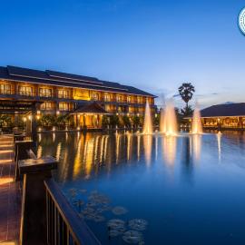 Hotel de l'amour SHA PLUS，位于Prakhon Chai的酒店