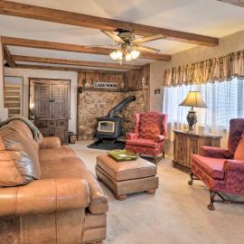 'The Lakehouse' Lovely Wappapello Country Home!，位于Wappapello的酒店