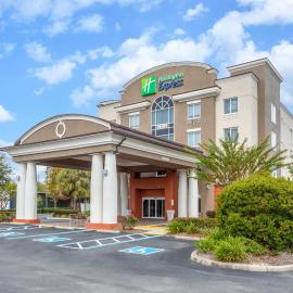 Holiday Inn Express Crystal River by IHG，位于克里斯特尔里弗的酒店