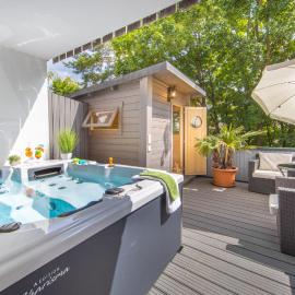 Hotel Am Kurpark Späth，位于巴特温茨海姆的酒店