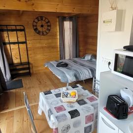 Chalet piscine montech，位于Montech的酒店