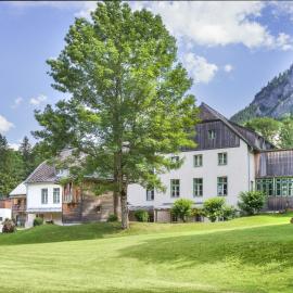 JUFA Hotel Grundlsee，位于格伦德尔湖的酒店