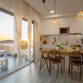 Sunny Penthouse，位于费雷尔的酒店