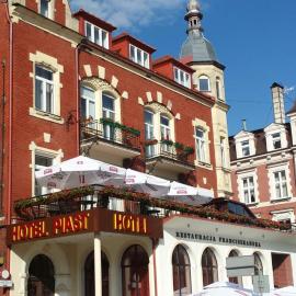 Hotel Piast，位于斯武普斯克的酒店