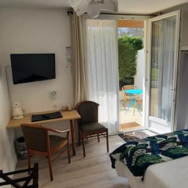 Auberge du Gros Tilleul，位于Argoules的酒店