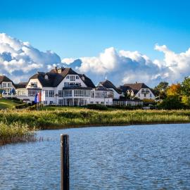 Balmer See – Hotel•Golf•Spa，位于巴尔姆的酒店