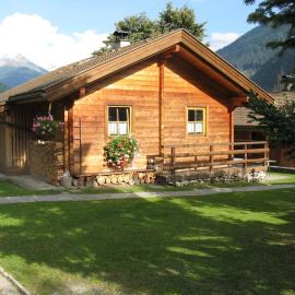 Ferienhaus Dummer，位于弗拉塔赫的酒店