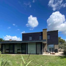 Luxe 8 persoons ‘Golfvillatexel’ vlakbij zee，位于德科克斯多普的酒店