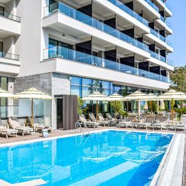 Katamare Hotel，位于布德瓦的酒店