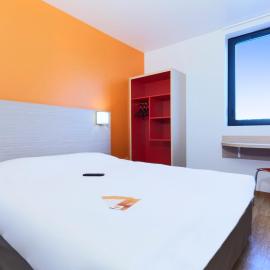 Premiere Classe Bordeaux Ouest - Mérignac Aéroport，位于梅里尼亚克的酒店