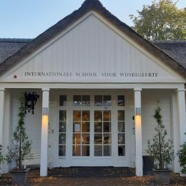 Landgoed ISVW，位于雷斯登的酒店