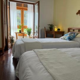 Hotel Capitán，位于坎加斯-德奥尼斯的酒店