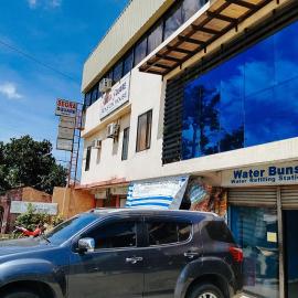 RedDoorz Segra Square Pension House，位于Balamban的酒店