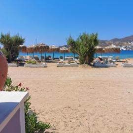 Avlomonasbeach，位于利瓦迪奥的酒店