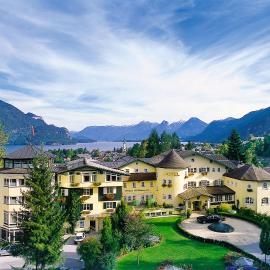 Hotel Hollweger，位于圣吉尔根的酒店