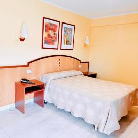 Hotel Alameda，位于比利亚维西奥萨的酒店