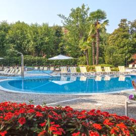Hotel Bristol Buja