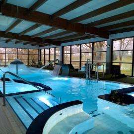Oca Palacio De La Llorea Hotel & Spa，位于德瓦的酒店