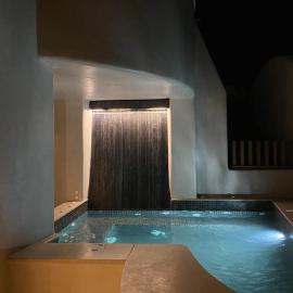 Areos Luxury Suites，位于弗通的酒店