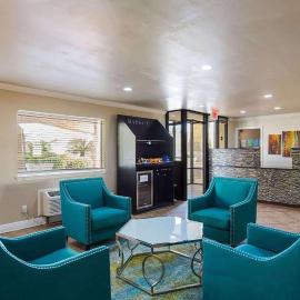 Days Inn by Wyndham Foley - North Gulf Shores，位于弗利的酒店