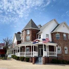 Carriage House Inn,位于布兰森的酒店