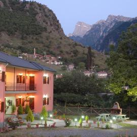 Artemis Apartments，位于科尼察的酒店