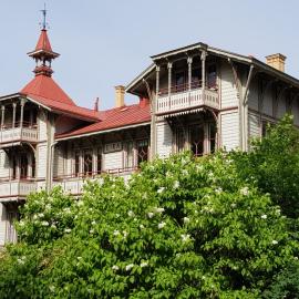 Villa Eira vandrarhem，位于尤城的酒店