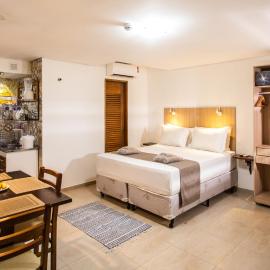 Hotel Chalet Monet - Granja Vianna，位于科蒂亚的酒店