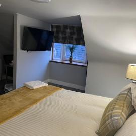 Commercial Hotel (Insch)，位于Insch的酒店
