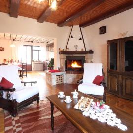Apartment Šume Pjevaju，位于马考巴尔贾的酒店