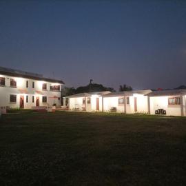 VILLAZOL CABAÑAS，位于萨卡特兰的酒店