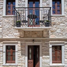 Platsa's House，位于Apeiranthos的酒店