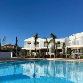 Van der Valk Hotel Bloom Saint Aygulf,位于圣艾格夫的酒店