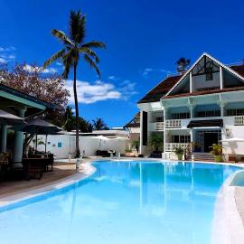 Le Nautile Beachfront，位于圣吉尔莱班的酒店
