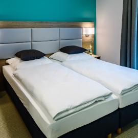 Nutzwedel Resort Farmers Lodge，位于Horst in Holstein的酒店