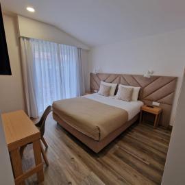 Soldouro Train Suites，位于阿威罗的酒店