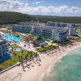 Ocean Eden Bay - Adults Only - All Inclusive，位于法尔茅斯的酒店