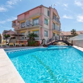 Duerming Velero Apartamentos，位于桑亨霍的酒店