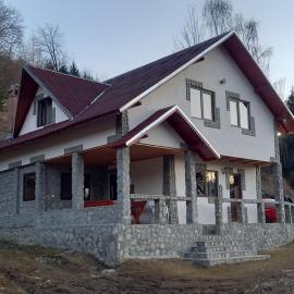 Cabana Belvedere Dragoslavele，位于Dragoslavele的酒店