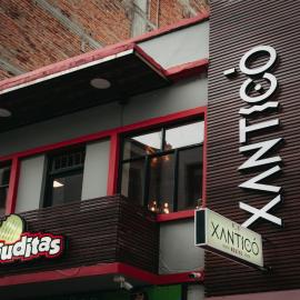 XanticoHostal，位于伊皮亚莱斯的酒店