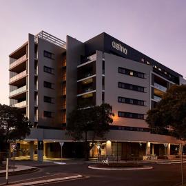 Astina Suites, Penrith，位于彭里斯的酒店