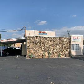 American Inn - Perris，位于佩里斯的酒店