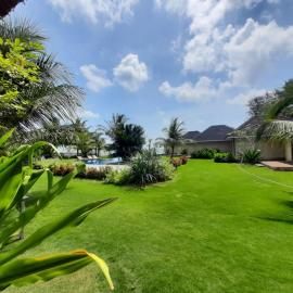 The Kelong Trikora Resort，位于Kangkakawal的酒店