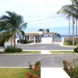Hamilton @ Oceanpointe a serene 2bed 2 bath Villa，位于卢西的酒店